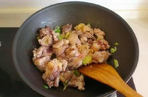 香菇雞肉燉土豆