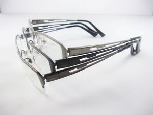 尼康純鈦眼鏡