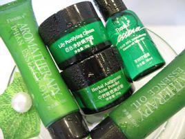 茶樹排毒祛痘淨膚系列 茶樹排毒祛痘淨膚系列