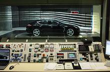 極致運動性能 都市玩家級賽車T2R