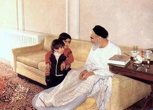 霍梅尼及他的孫子和孫女