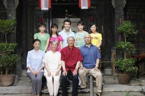 溫情而搞笑的魯家全家福