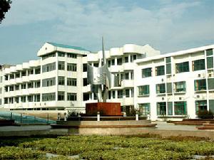 無錫市查橋中學