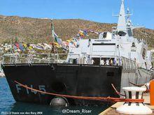 艦尾，可見機庫上方雙35艦炮