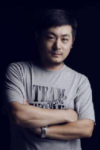 高峰[廣告攝影師]