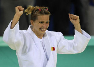 女子柔道48公斤級冠軍杜米特魯