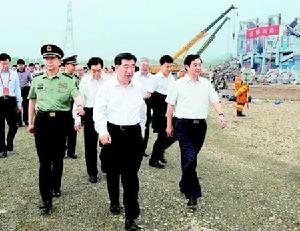 回良玉到崇州街子鎮主演練場視察演練