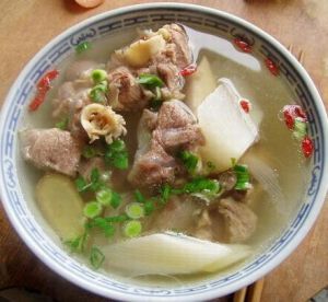 山藥豆苗羊肉湯 山藥豆苗羊肉湯