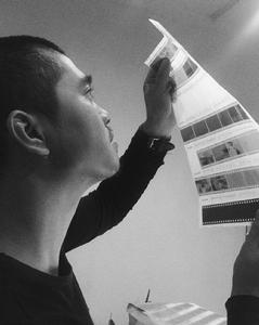 高震[青年攝影家，藝術家，導演]