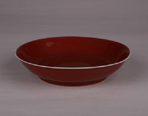 清雍正款霽紅釉盤 清雍正款霽紅釉盤