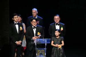 獲頒首屆澳門國際影展亞洲人氣電影大獎