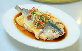 豆腐蒸黃魚 豆腐蒸黃魚