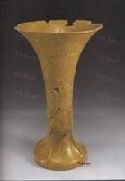 修內司官窯炒米黃釉觚