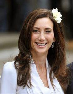 南希·斯維爾 南希·斯維爾