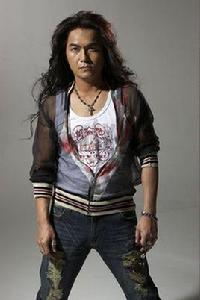 天空總是那么黑 天空總是那么黑