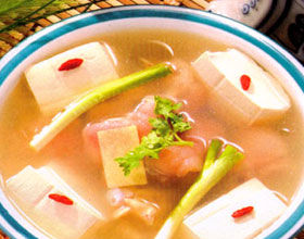 豬蹄燉絲瓜豆腐