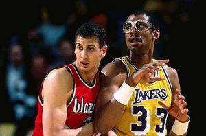 薩姆·鮑維 薩姆·鮑維