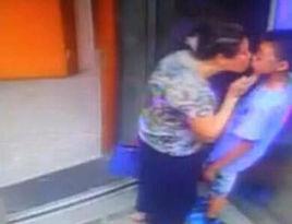 老太強吻小學生事件 老太強吻小學生事件