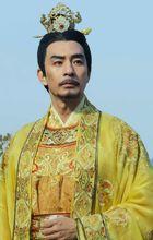 孫岩的各種著裝照