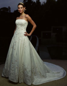 魚尾裙擺型婚紗-皇家婚紗禮服館