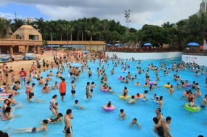 深圳歡樂谷瑪雅水公園