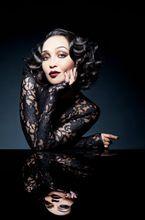 魯絲&middot;內伽