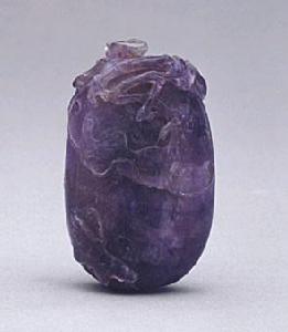 紫晶瓜蝶紋鼻煙壺