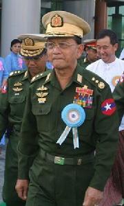 丁昂明吳 丁昂明吳