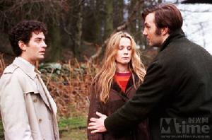 《希拉蕊和傑奎琳》