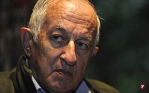 戈伊蒂索洛,J. 戈伊蒂索洛,J.