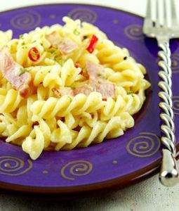 淡奶油培根炒意面