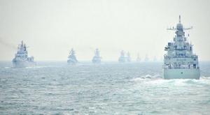 （圖）中國海軍艦艇編隊接受檢閱