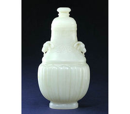 清白玉羊首耳瓶 清白玉羊首耳瓶