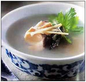 香菜皮蛋魚片湯 香菜皮蛋魚片湯