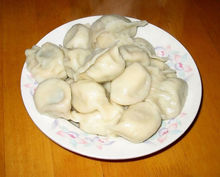 各種各樣的雞肉玉米餃子