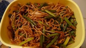 豇豆燜面 豇豆燜面