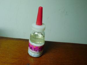 甲愛乙瞬間強力粘合劑 甲愛乙瞬間強力粘合劑