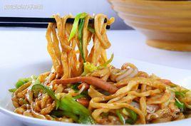 特色炒麵 特色炒麵