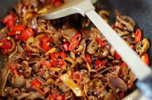 三椒雞胗 三椒雞胗