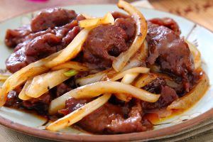 洋蔥牛肉片 洋蔥牛肉片