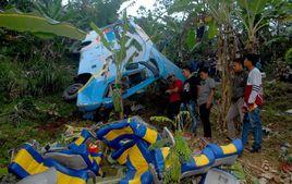 9·8印尼巴士翻車事故 9·8印尼巴士翻車事故