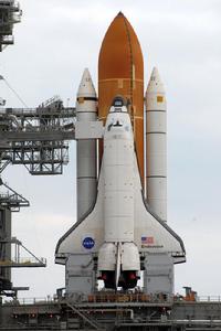 哥倫比亞號(03年2月失事)