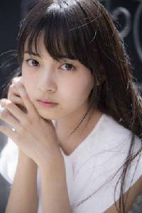 新條由芽 新條由芽