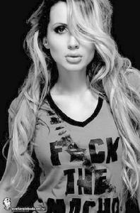 卡羅林·埃伯特