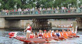 聖彼得堡涅瓦龍舟賽 聖彼得堡涅瓦龍舟賽