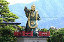 日本嚴島神社的蘭陵王塑像