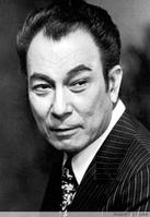 （圖）年輕時期的石堅