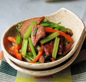 芹菜炸豬肝 芹菜炸豬肝