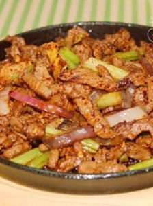 喀什鐵板孜然羊肉 喀什鐵板孜然羊肉