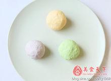 手工製作彩色餃子